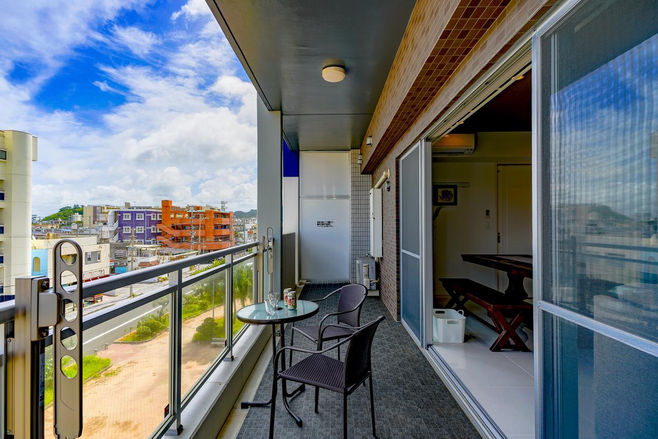 Sunshine Coast Apartment Chatan Exterior photo