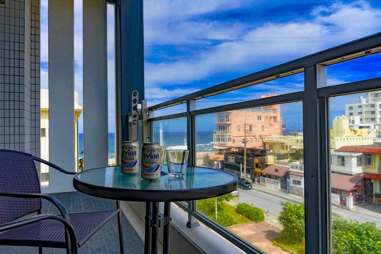 Sunshine Coast Apartment Chatan Exterior photo
