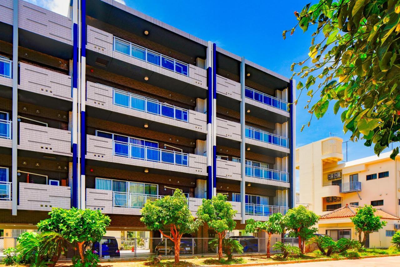 Sunshine Coast Apartment Chatan Exterior photo
