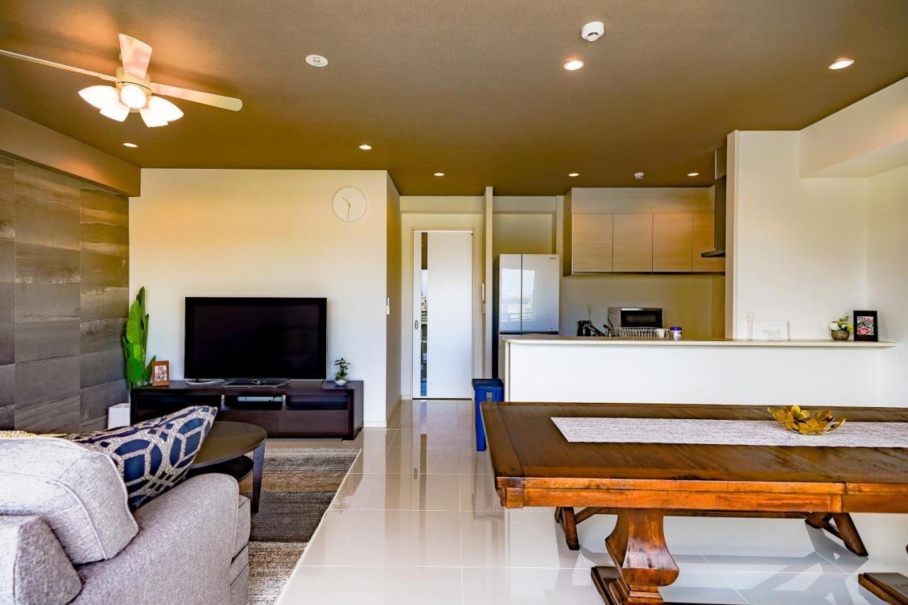 Sunshine Coast Apartment Chatan Exterior photo