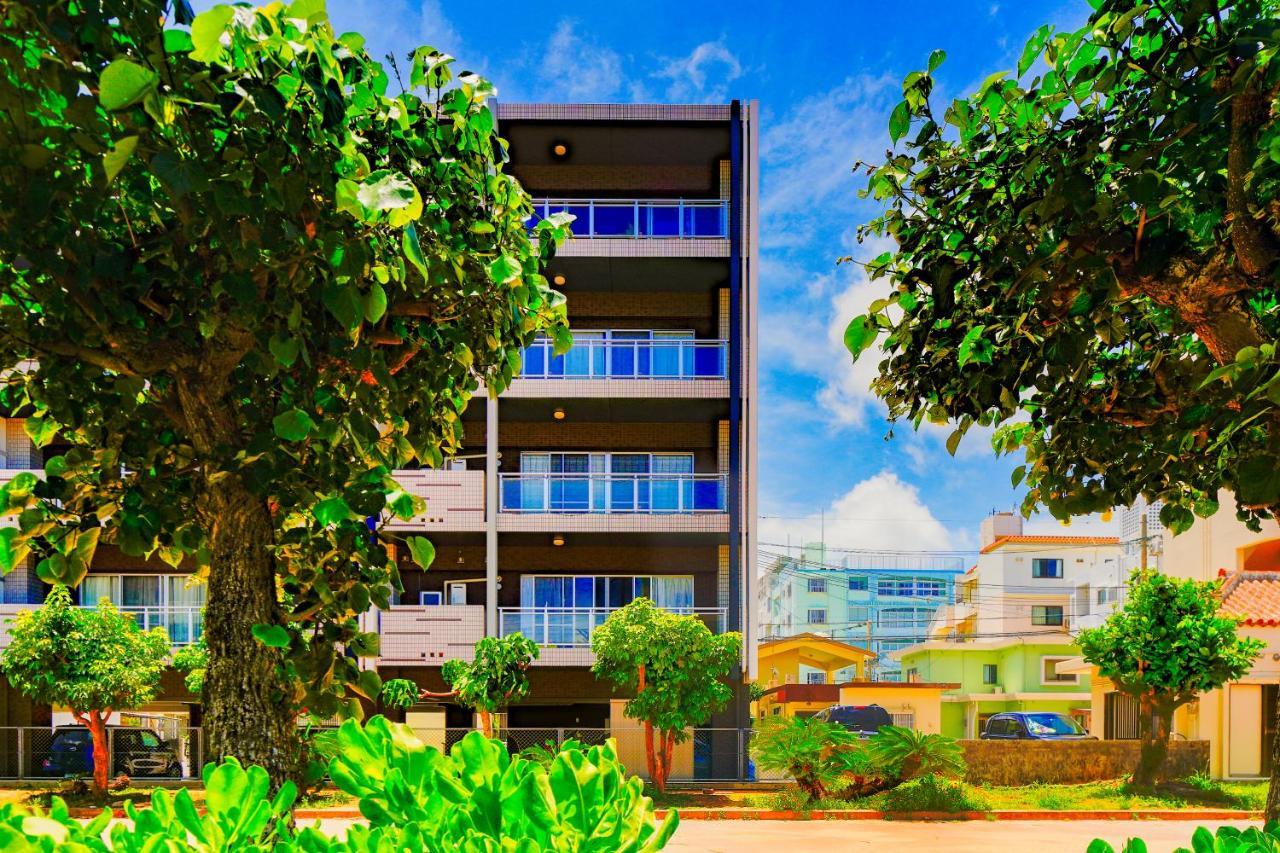 Sunshine Coast Apartment Chatan Exterior photo